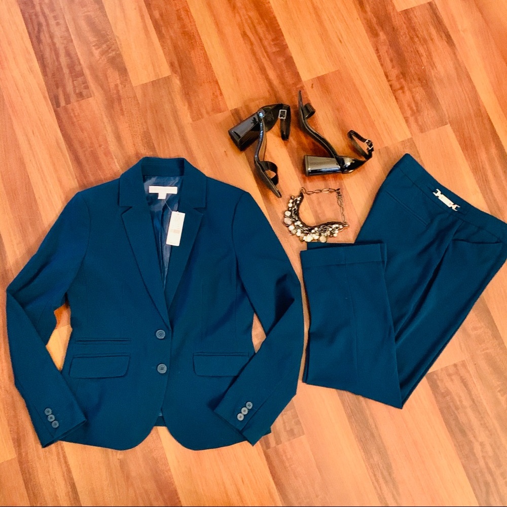 🎁Turquoise suit sz “8”